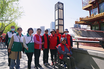 医护同行.jpg 医护同行.jpg